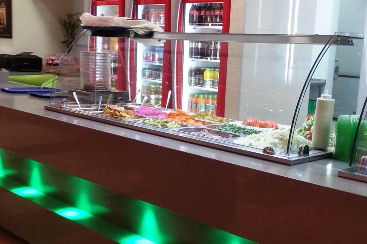 Bergik Hotel Tiberias Buitenkant foto